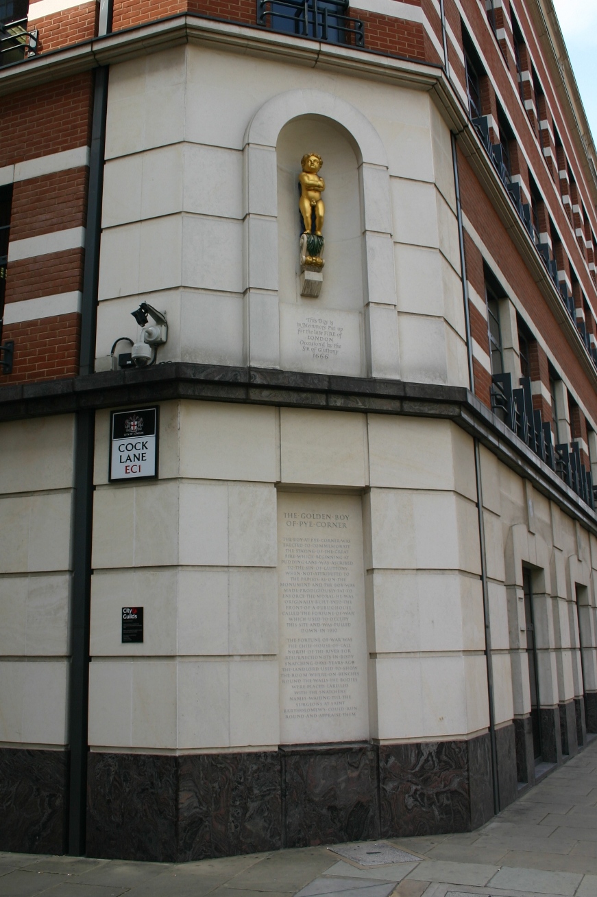 The Golden Boy of Pye Corner, St Bartholomew's Hospital, London  - 02.JPG